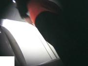 美女去厕所不带纸 用别人的擦逼质还嫌人脏