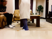 康先生邀请网友大战95年南京郭琳美女,蓝色丝袜无套内射侧面拍摄108P高清无水印完整版