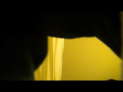 偷拍表姐洗澡，貌似被发现有摄像头