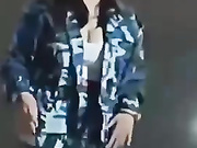 军训跳舞白吊带小姐姐，胸真大哦