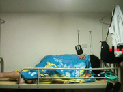 某高校清純漂亮學妹與男友宿舍瘋狂愛愛 主動張開雙腿配合抽插幹得嗷嗷直叫 國語對白～1080P高清