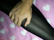 全网首发-真实系列5-某艺术院校极品美女不小心喝醉后被人换了3套衣服和丝袜进行玩弄,绝对不值被干一次！