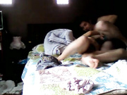 周末假期酒店開房私會好久沒有見的極品美乳情人 剛見面就脫褲開操 翹臀無套後入暴力深喉幹得直叫求饒 720P高清原版