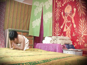 [HEZ-801] 無料体験モニターに騙された人妻隠し撮り 高級タイ古式マッサージで美人妻に中出し！12名3 - 4of5