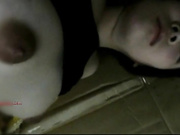 刚怀孕的96年漂亮小美女晚上和男友吵架后到姐姐家喝点酒睡觉时被姐夫趁机啪啪了,最后快射时美女突然醒了！