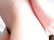 肤白貌美奶大逼肥极品好身材的女模特镜头前发骚诱惑狼友，全程露脸揉奶玩逼特写展示，自慰逼逼呻吟表情好骚