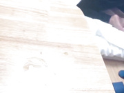 老婆在吃饭被朋友从饭桌上硬拉下去 吃鲍鱼啪啪啪