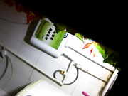 豪门女厕偷拍系列和闺蜜一块上厕所的妹子居然在吃撸串，被敷着面膜上厕所的妹子吓一跳