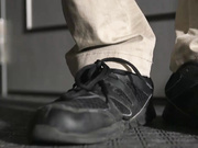 [MEYD-239] 本番なしのマットヘルスに行って出てきたのは隣家の高慢な美人妻