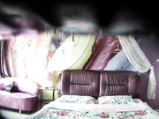 对白清晰主题酒店TP迷彩裤小伙和女友激情还带了不少好吃的