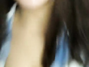 眼镜斯文美女主播光着身子和狼友聊性知识她逼逼目前有炎症讲述她九岁时被伯父性侵的经历