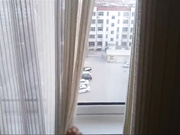 波哥盛世大厦和刚下班的银行小白领在洗手间一边和王经理打电话一边开草高清无水印