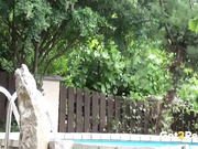 外站最新流出题材盗摄类收费作品户外长焦距超清拍内急难耐找个隐秘处嘘嘘的美眉们