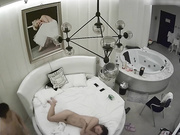 精致酒店性福小胖啪啪高颜值身材苗条小美女放着小曲鸳鸯浴主动在浴缸里开干回床上继续美女很骚女上位疯狂女操男