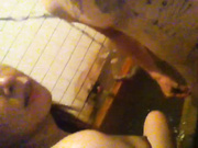 纹身情侣洗鸳鸯浴玩自拍这女的真不错知道男友屌完辛苦了还给按摩