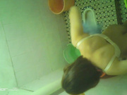 房东出租屋浴室偷放摄像头偷窥年轻女租客洗澡