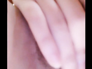 极品黑色齐B短裙美女主播先跳了一段很骚的艳舞 脱光了跳蛋自卫受不了还用假JB插了更受不了