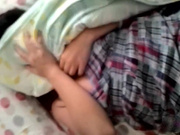 趁表哥外地出差把喝点酒的小嫂子扑倒啪啪,想要又害羞反抗,抽插几下后全力配合,听这淫叫声也是好久没被肏了!