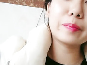 广西按摩美容院少妇老板娘接客真实偷拍干部模样的秃顶胖叔吃快餐