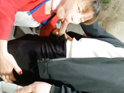 剧情演绎大哥不在家到嫂子家里玩一玩打扮妖艳的嫂子正在做饭直接挑逗啪啪啪厨房操到卧室叫声给力