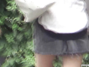 盗站流出变态男公共场合连拍3位内急难耐气质美女找个隐蔽地方嘘嘘尿了一大片双镜头