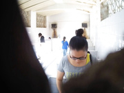 坑神家政市场双排公共女旱厕双视角偸拍络绎不绝各种年龄段的妹子方便仰视鲍鱼菊花坐你脸上的感觉超刺激