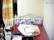 【全網推薦】未流出過的小旅館高清偷拍-長的像非洲人的小夥操完大奶女友又用手扣逼 原版高清