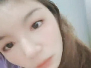 寂寞难耐的小骚货忍不住自慰