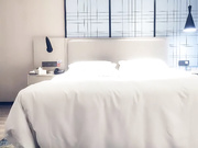 黄先生约美腿漂亮妹子骑在身上互舔口交大力猛操