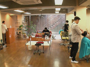 [DRPT-006] 美容室でケープの中を全裸にされ恥ずかしさに全身が性感帯になってしまった巨乳女 柊木まりな - 1of5