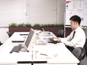 [FBOS-004] 嵐の夜、会社に閉じ込められた女上司と二人きり 本真ゆり - 4of5