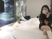 3000高价外围小姐姐美乳翘臀大长腿